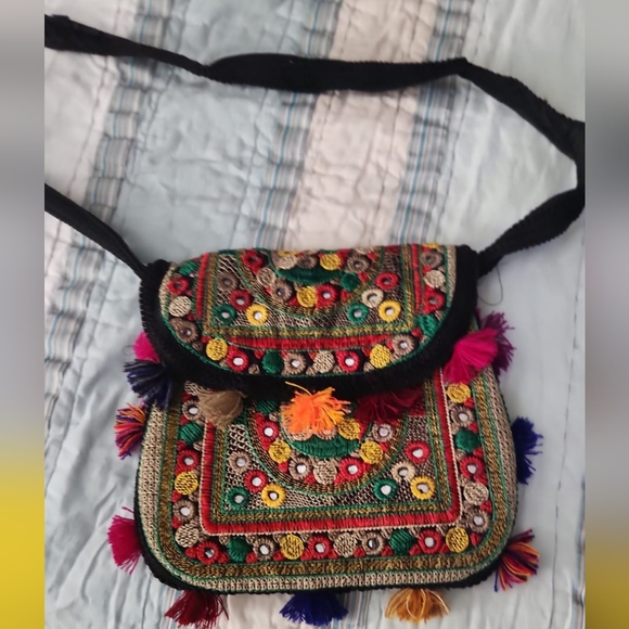 Handcrafted Bags - Picture 2 of 4